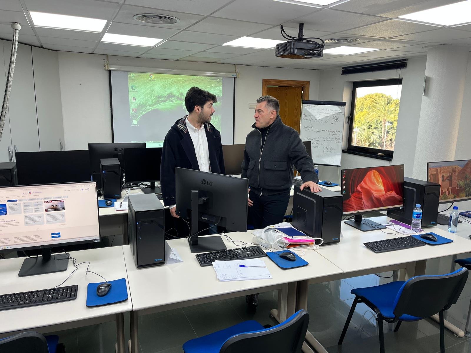 TIC y Empleo Molina Nuevas aulas de formación en Escuela Taller y Empleo Foto