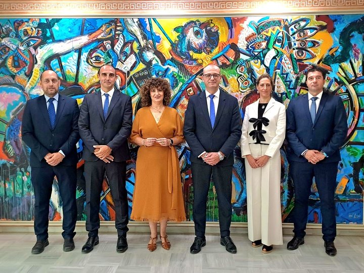 El Ministro de Educación y Capacitación Profesional, Víctor Marín, presenta los presupuestos del Ministerio hasta 2025.