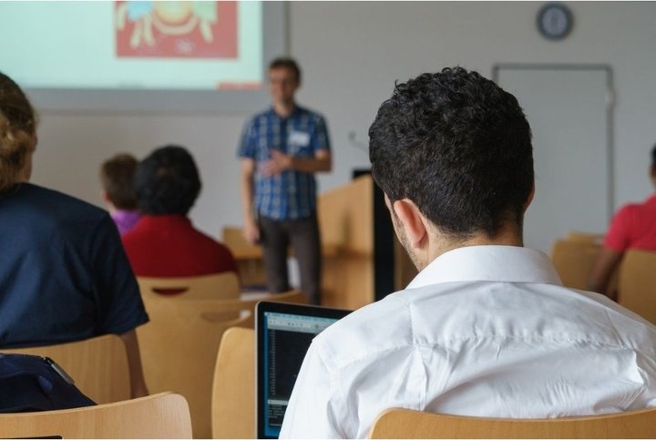 192 free courses this summer through Boss.