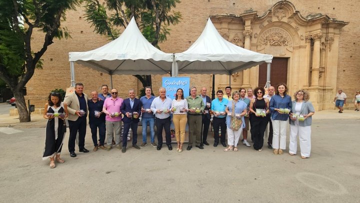 La imagen de la consejera Sara Rubira en la Ley organizada por Apoexta al comienzo de la campaña de uva Mass el lunes en Totana