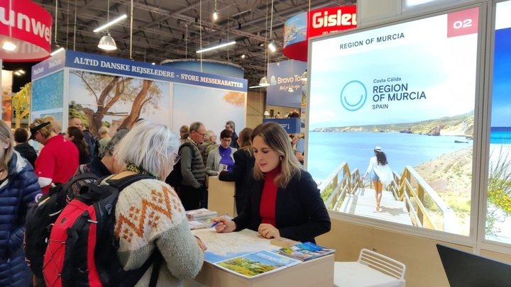 Imagen de una de las acciones de promoción llevadas a cabo por la Consejería de Turismo durante la celebración de FITUR.