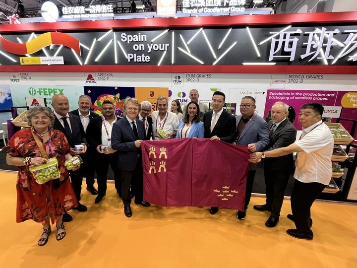 Imagen de la consejera Sara Rubira durante la presentación del Congreso Mundial de Uva de Mesa durante la celebración de la feria Asia Fruit Logistica...