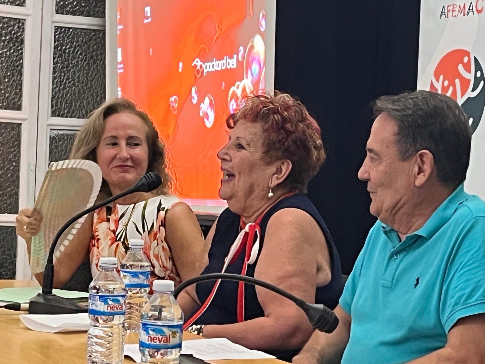 Solidaridad y gastronomía se unen en el último libro de María Pérez Pallarés y Cristóbal J. Pérez Quiñonero