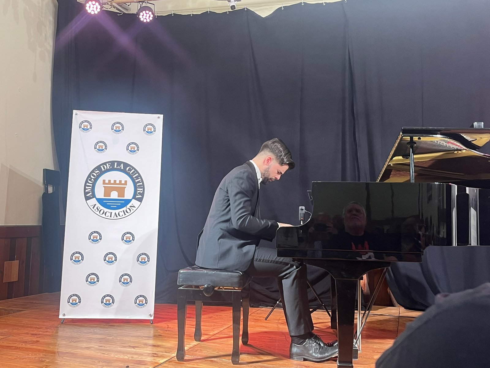 La Asociación Amigos de la Cultura cierra el año musical con un concierto de Arturo Abellán