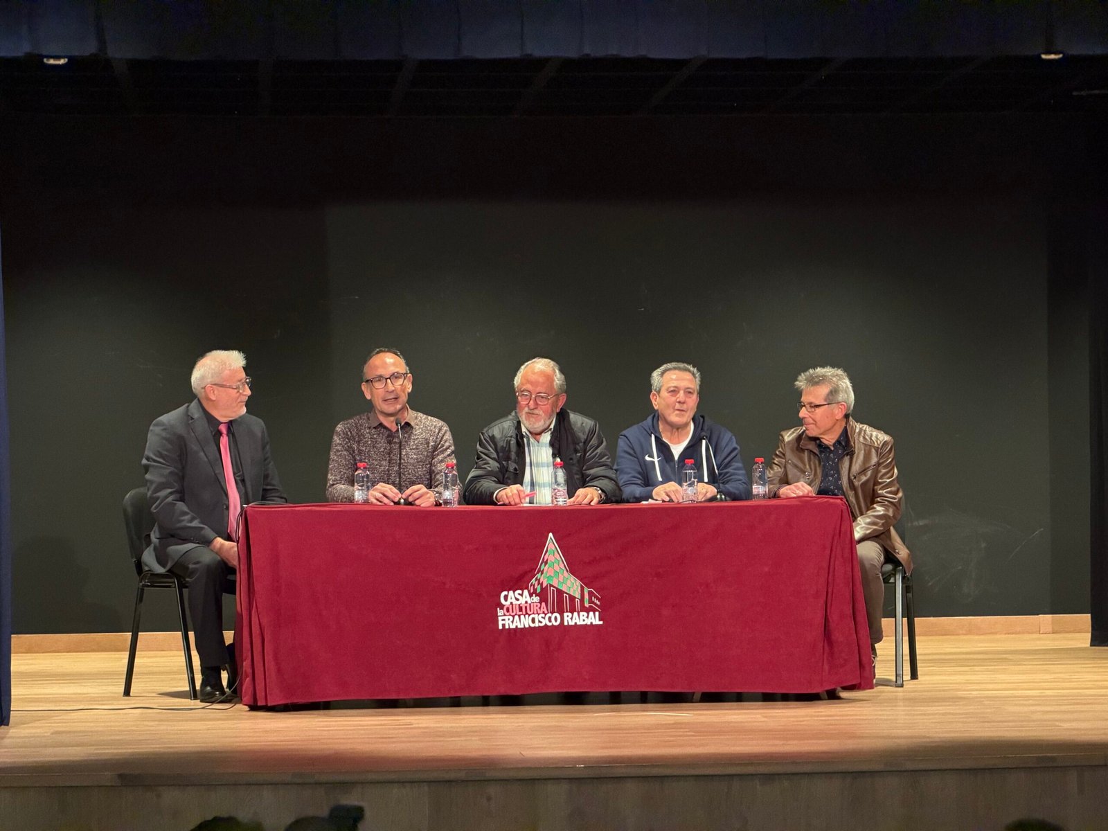 Milana Bonita presentó el libro 20 años rabalianos